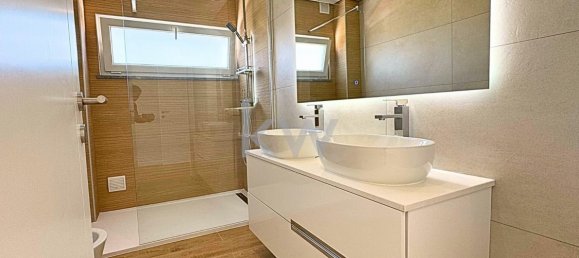 4 bedrooms House in Seixal, Portugal No. 58093 19