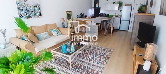 Apartamento de 2 dormitorios en Laval, France No. 362512 2