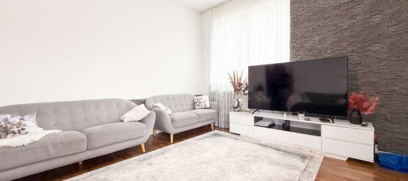 8 rooms Apartment in Stuttgart, Germany No. 337728 4