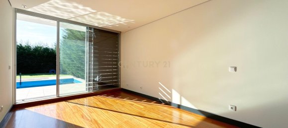 4 bedrooms Villa in Santo Tirso, Portugal No. 121207 27