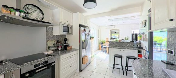 5 Schlafzimmer Haus in Chennevieres-sur-Marne, France, Nr. 328882 6