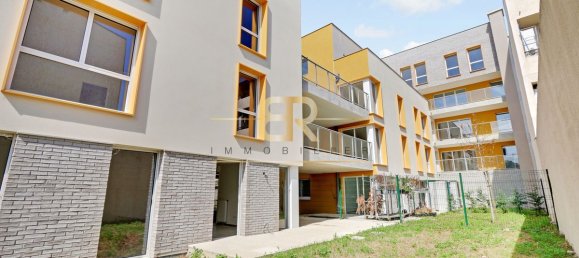 3 chambres Appartement à Aubervilliers, France No. 171161 10