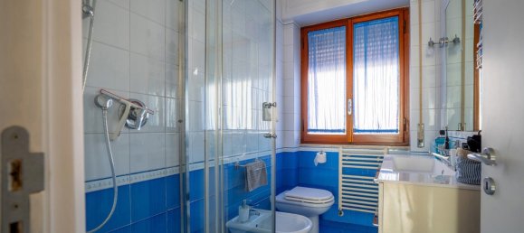 5-Zimmer Wohnung in Naples, Italy, Nr. 263641 5