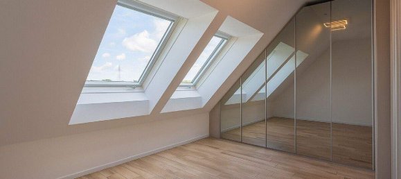 4غرفة منزل ذو طابقين في Schwechat, Austria رقم 219472 5