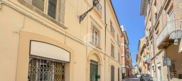 3 Schlafzimmer Wohnung in Alba Adriatica, Italy, Nr. 341347 2