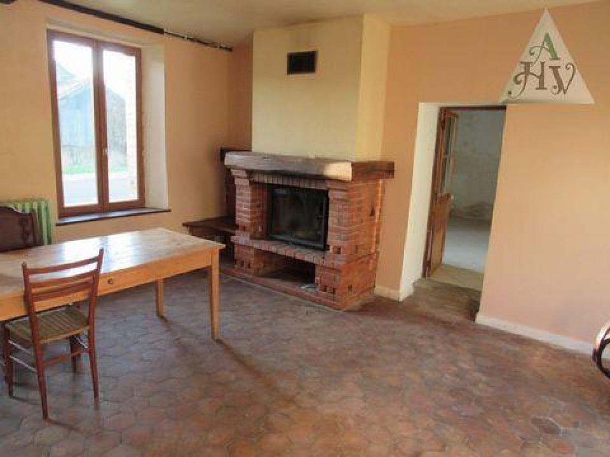 5 bedrooms House in Sens, France No. 4294