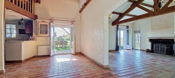 3 bedrooms House in Vienne, France No. 191548 4