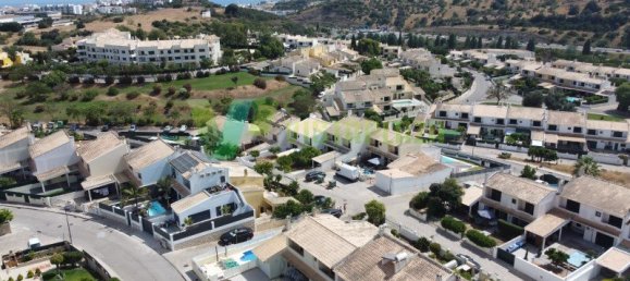 3 Schlafzimmer Villa in Albufeira, Portugal, Nr. 204564 27