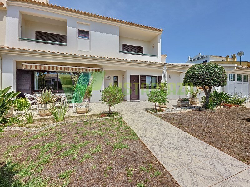 3 bedrooms Villa in Albufeira, Portugal No. 204564