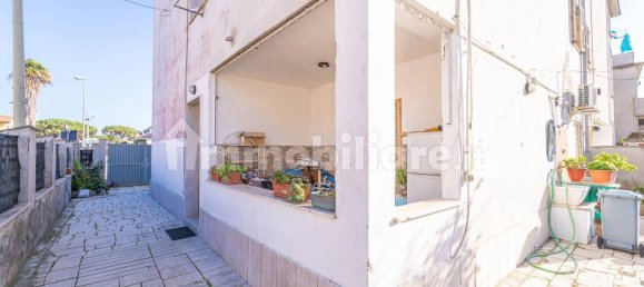 2 bedrooms Apartment in Nettuno, Italy No. 52569 4