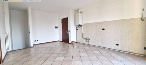 3-salle Appartement à Como, Italy No. 94459 10