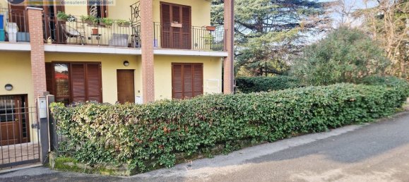 3-salle Appartement à Como, Italy No. 94459 2