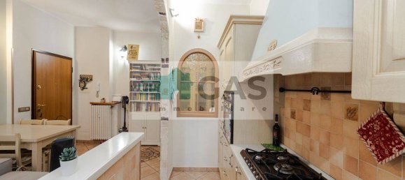 Apartamento de 2 dormitorios en Monza, Italy No. 372423 8