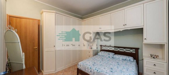 Apartamento de 2 dormitorios en Monza, Italy No. 372423 14