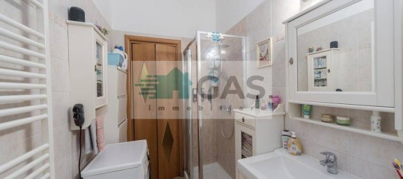 Apartamento de 2 dormitorios en Monza, Italy No. 372423 23