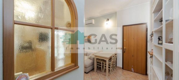 Apartamento de 2 dormitorios en Monza, Italy No. 372423 10