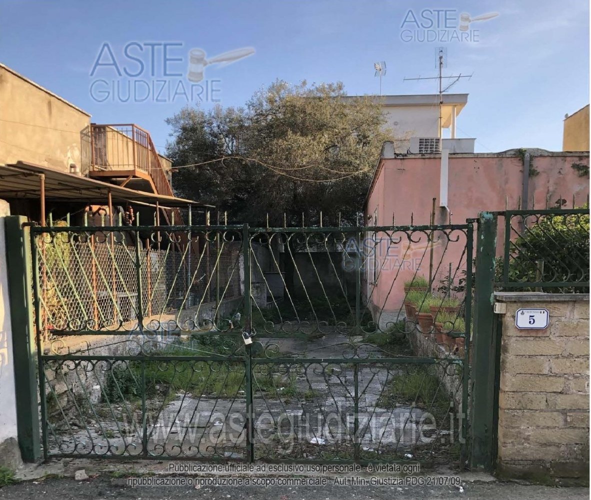 Casa de 11 divisões em Nettuno, Italy N.º 100964