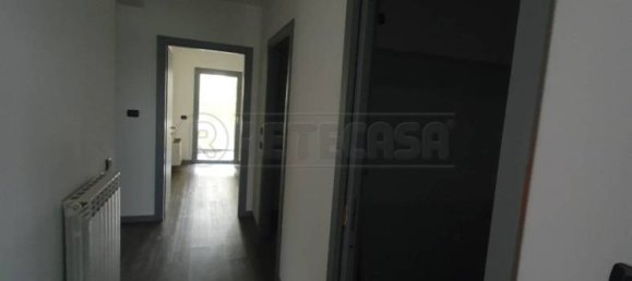 3 Schlafzimmer Wohnung in Gadesco Pieve Delmona, Italy, Nr. 142861 8