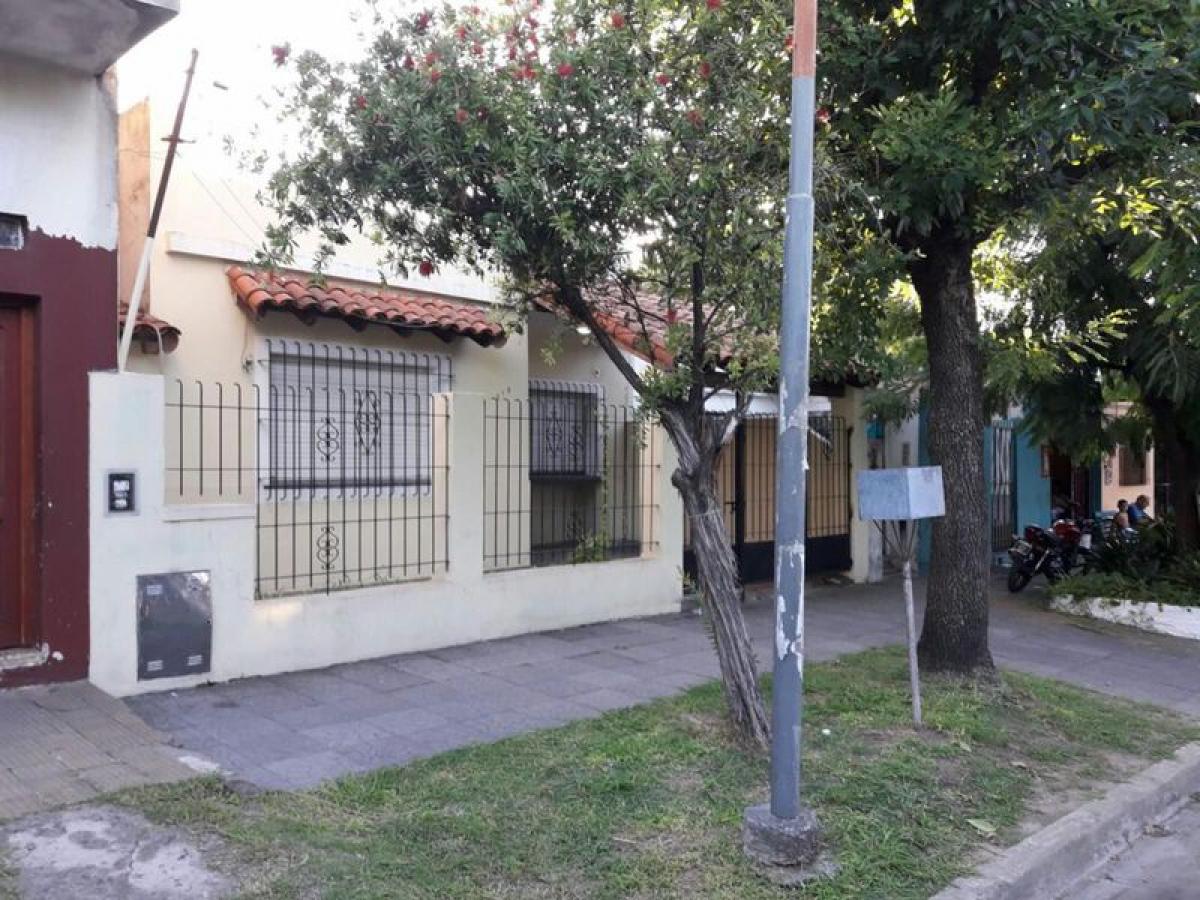 Casa T2 em San Miguel, Argentina N.º 21243
