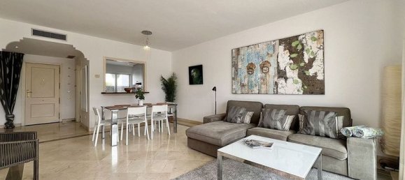 2 bedrooms Penthouse in Estepona, Spain No. 180194 4