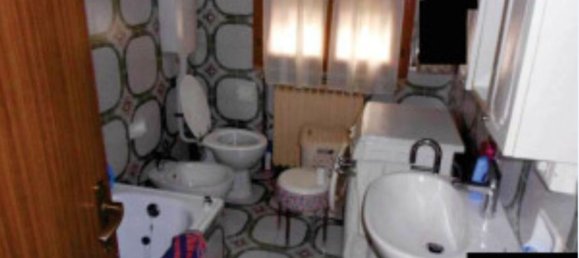 4 rooms Apartment in Lendinara, Italy No. 54439 15