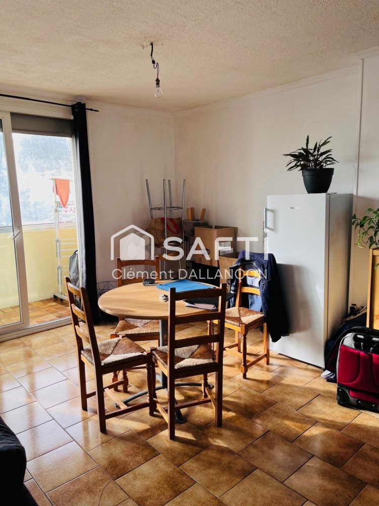 3 chambres Appartement à Saint-Quentin, France No. 232273