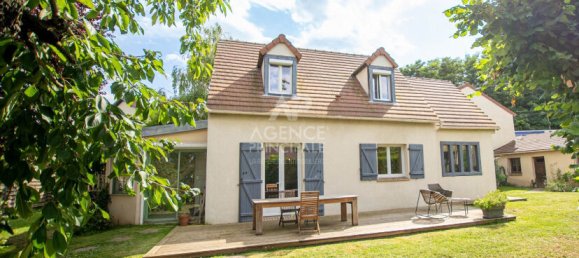 Casa de 3 dormitorios en Epone, France No. 173712 2