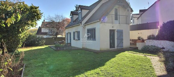 Casa de 3 dormitorios en Epone, France No. 173712 3