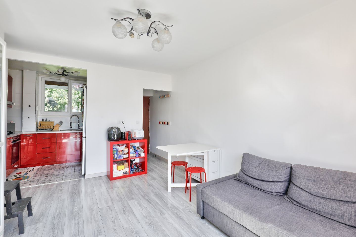 3 bedrooms Apartment in Sevres, France No. 132332