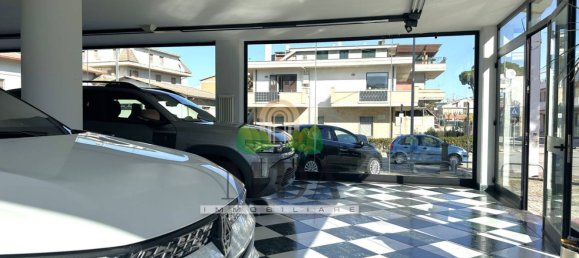 Propiedad comercial en Martinsicuro, Italy 158 m² No. 68389 14