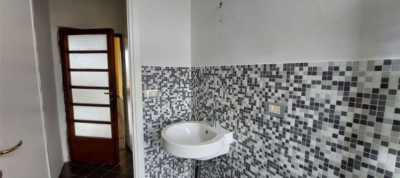 4 rooms Apartment in Magione, Italy No. 271888 10