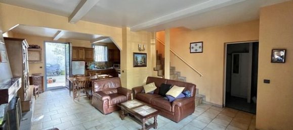 Casa de 4 dormitorios en Bagnolet, France No. 359341 5