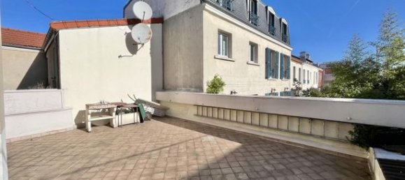 Casa de 4 dormitorios en Bagnolet, France No. 359341 4