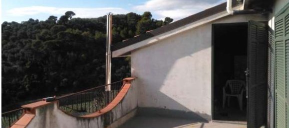 7 rooms Apartment in Diano Castello, Italy No. 234653 15