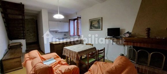 3 bedrooms Apartment in Arezzo, Italy No. 210839 5
