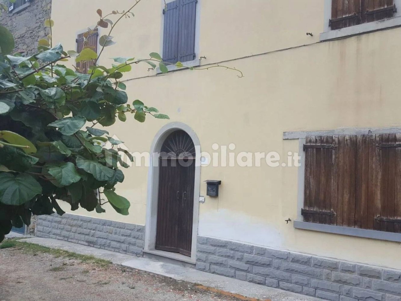 3 bedrooms Apartment in Arezzo, Italy No. 210839