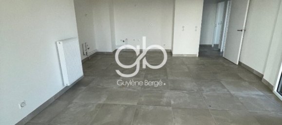 Квартира с 3 спальнями в Могио, Франция № 297645 4