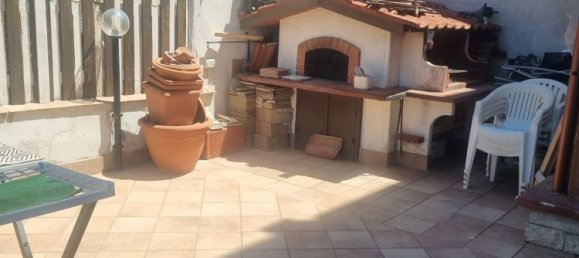 Квартира с 4 комнатами в Фьюмичино, Италия № 280450 2