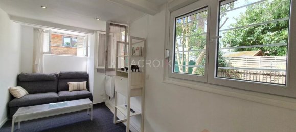 Studio in Arcueil, France No. 180062 9