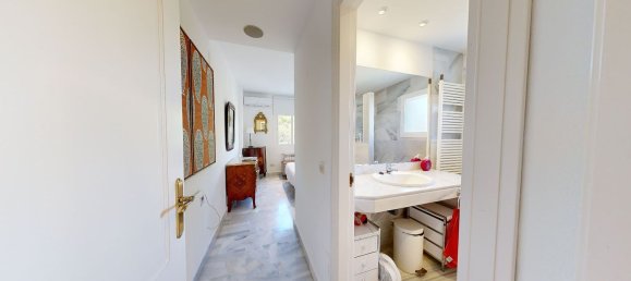 3 bedrooms Apartment in Marbella, Spain No. 166755 18