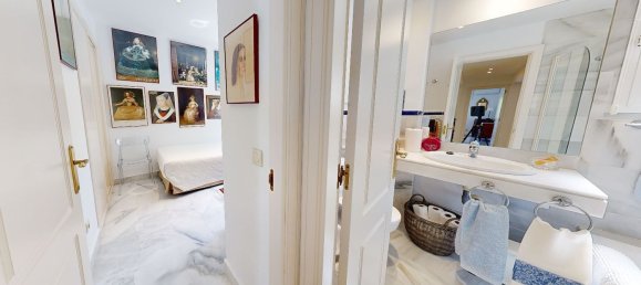 3 bedrooms Apartment in Marbella, Spain No. 166755 2