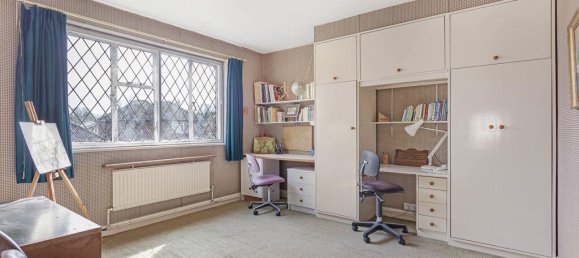 3 غرف نوم منزل في Egham, United Kingdom رقم 8627 44