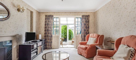 3 غرف نوم منزل في Egham, United Kingdom رقم 8627 8