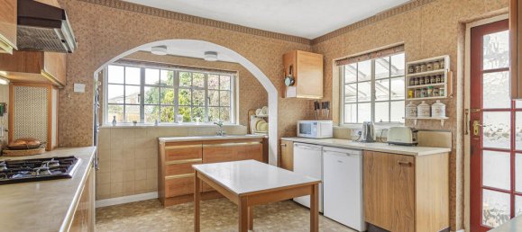 3 غرف نوم منزل في Egham, United Kingdom رقم 8627 9