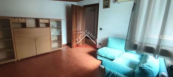 6 rooms Apartment in San Giustino, Italy No. 281199 3