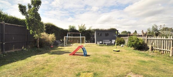 4 bedrooms House in Bromley, United Kingdom No. 13421 12