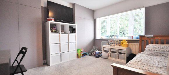 4 bedrooms House in Bromley, United Kingdom No. 13421 5