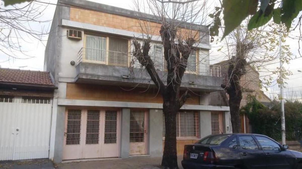 3 Schlafzimmer Haus in Tres de Febrero, Argentina, Nr. 2325