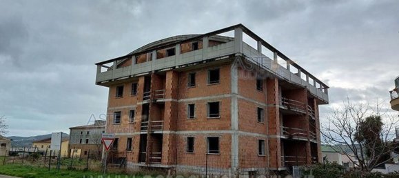 Дом с 16 спальнями в Коррополи, Италия № 350855 3