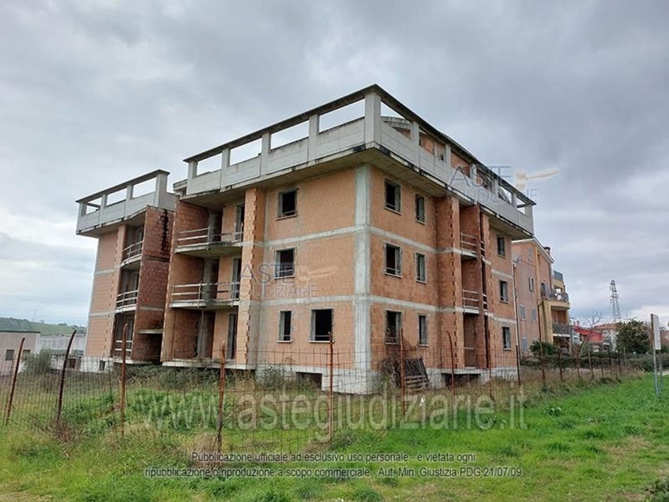 Дом с 16 спальнями в Коррополи, Италия № 350855